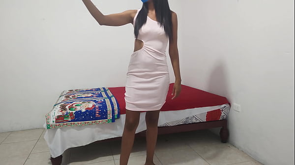 DELICIOUS INDIAN WOMAN IS INVITING HER FOLLOWERS TO FUCK!! SHE IS A HOT AND THIN BRUNETTE